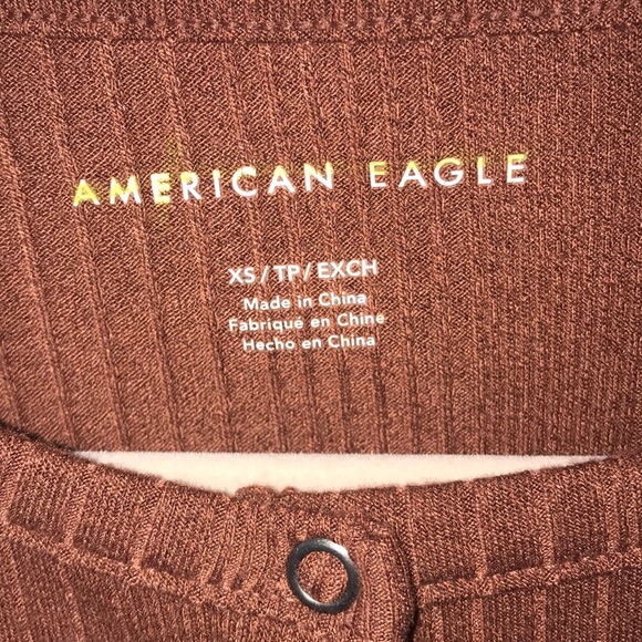 American Eagle Long Sleeve - Picture 2 of 3